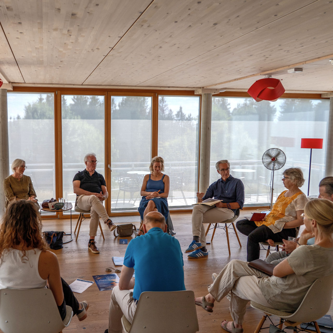 Gruppe_Kreis_Lounge Gruppe_Kreis_Lounge